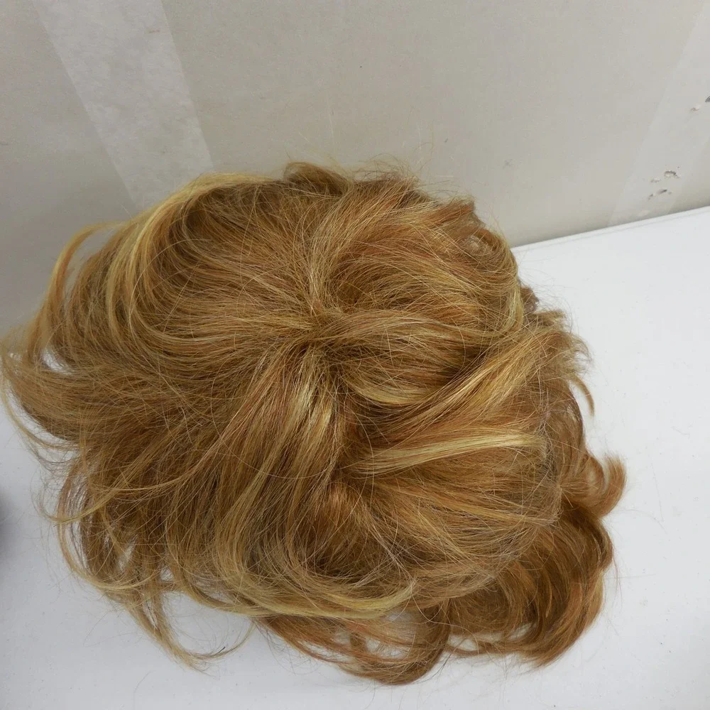 Raquel Welch Memory Cap Wig Strawberry Blonde‎ Highlighted Mid Length Layered